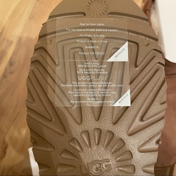 NIB UGG Ultra Mini boots chestnut - Picture 3 of 6